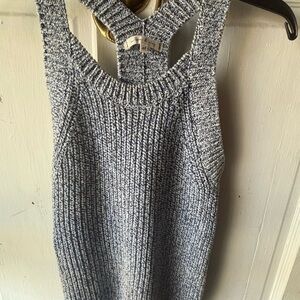 Willow & Clay Blue Sweater with Ribbed Knit and Scoop Neckline Size Medium
